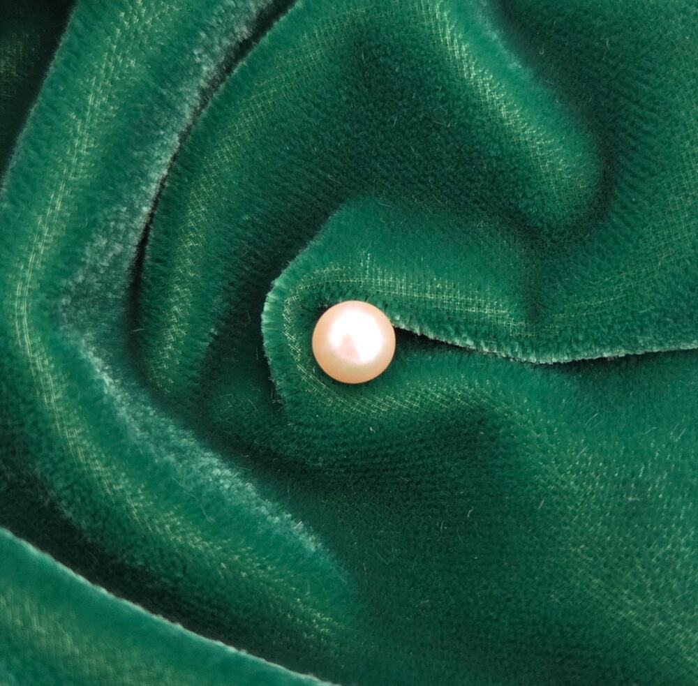 Loose Undrilled Cultured Pearl 6.5mm - 7mm Near Round Ivory Cream High Luster
